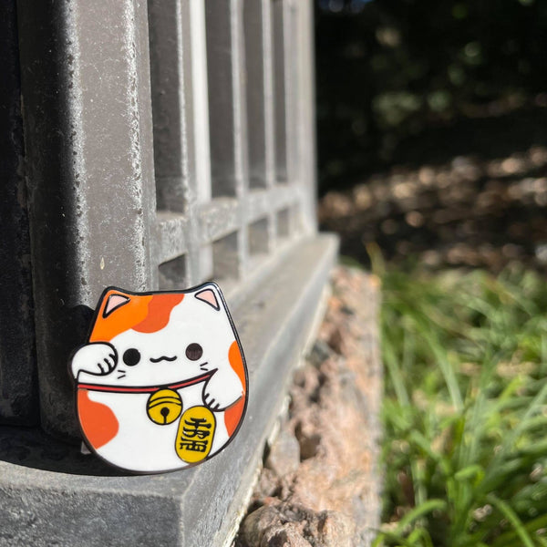 Lucky Cat Pin - SECOND LOVE